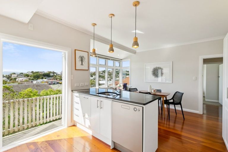 Photo of property in 36 Charlotte Avenue, Brooklyn, Wellington, 6021