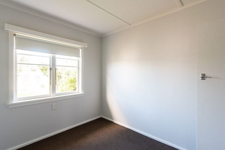 Photo of property in 8 Hillary Crescent, Maraenui, Napier, 4110
