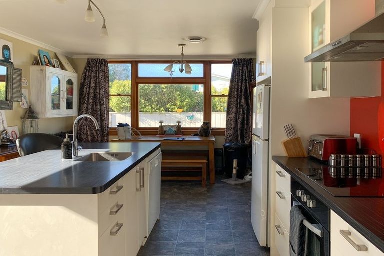 Photo of property in 1 Airedale Road, Weston, Oamaru, 9401