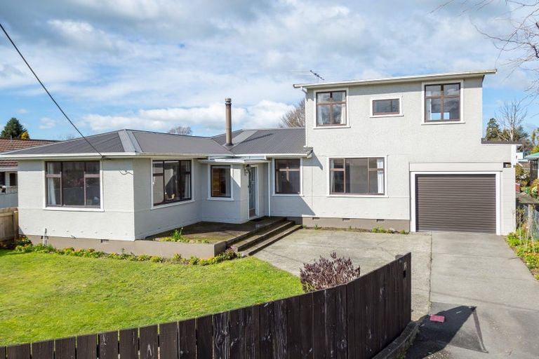 Photo of property in 14 Armstrong Avenue, Carterton, 5713