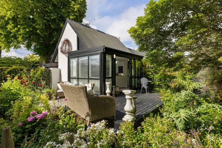 Photo of property in 2/74 Harakeke Street, Fendalton, Christchurch, 8014