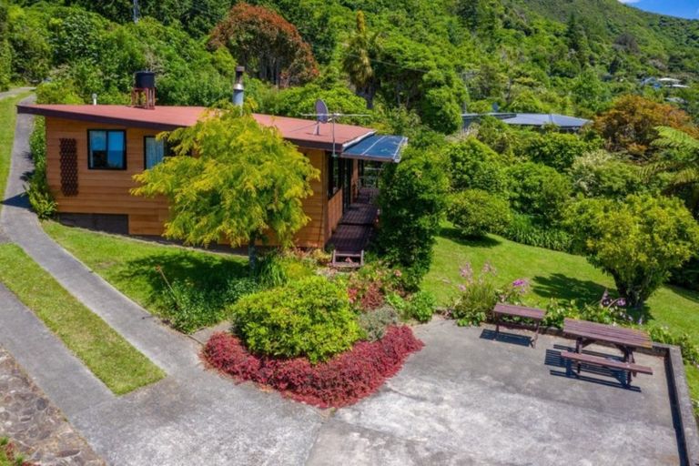 Photo of property in 34 Moenui Road, Havelock, Picton, 7281