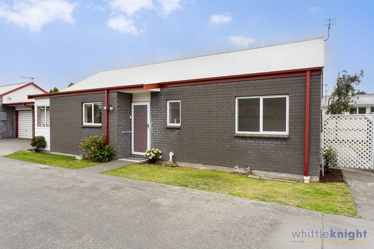 Photo of property in 2/54 Tilford Street, Woolston, Christchurch, 8062