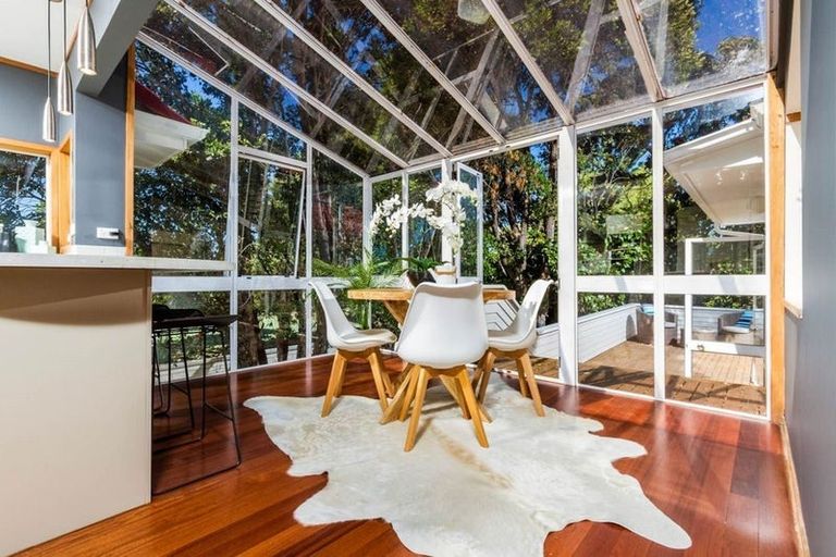 Photo of property in 10 Park Rise, Campbells Bay, Auckland, 0630