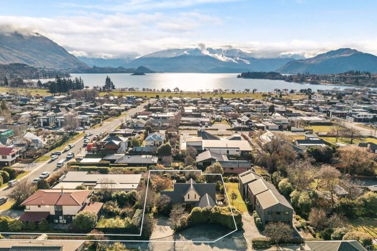 Photo of property in 80 Roche Street, Wanaka, 9305