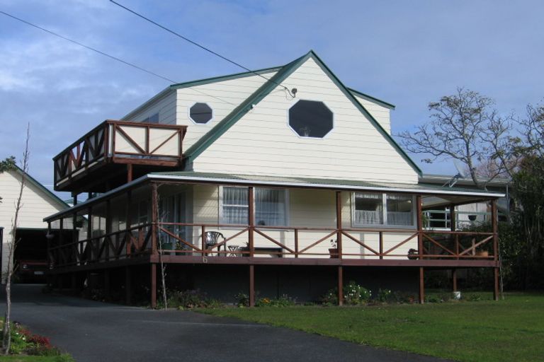 Photo of property in 6 Ferndale Avenue, Leigh, 0985