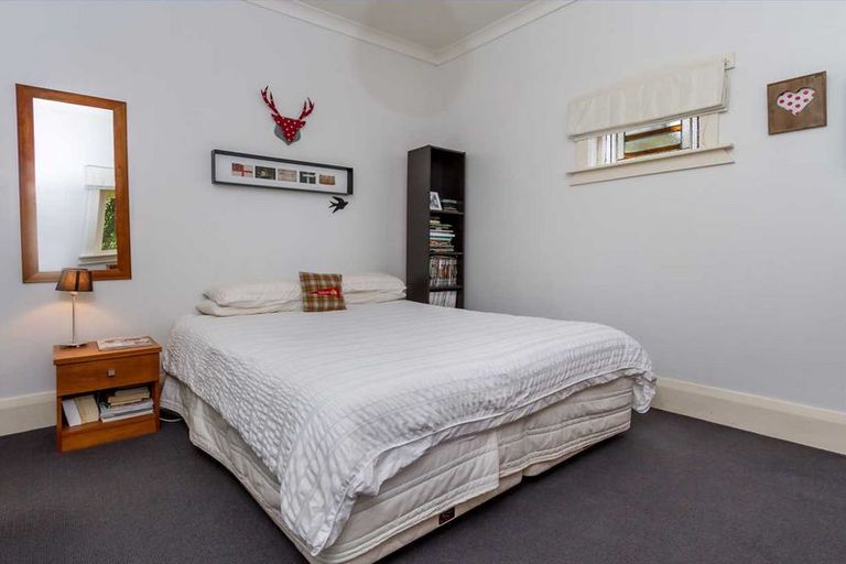 Photo of property in 10 Arawa Street, New Lynn, Auckland, 0600