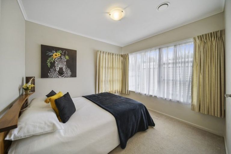 Photo of property in 180 Fisher Parade, Farm Cove, Auckland, 2012