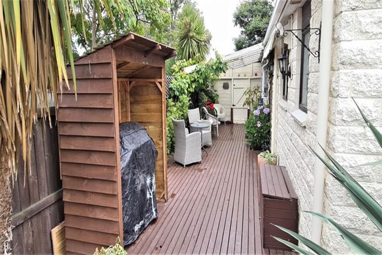 Photo of property in 12 Gibbs Drive, Woodend, 7610