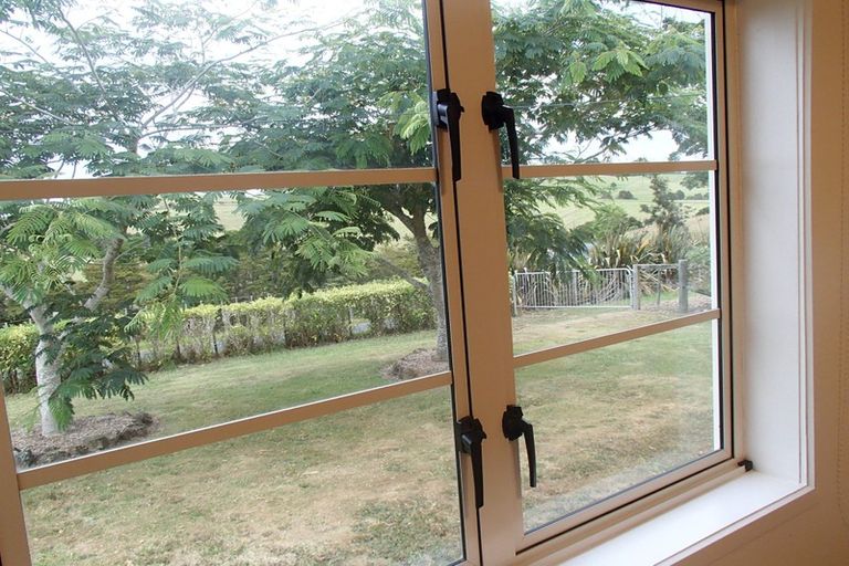 Photo of property in 4 Omaikao Road, Ngunguru, Whangarei, 0173