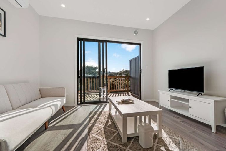 Photo of property in 5a Breeze Lane, Silverdale, 0932