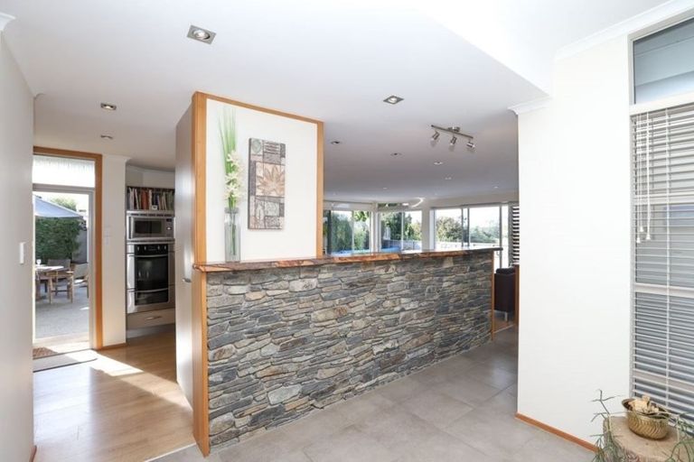 Photo of property in 76 Saint Andrews Terrace, St Andrews, Hamilton, 3200