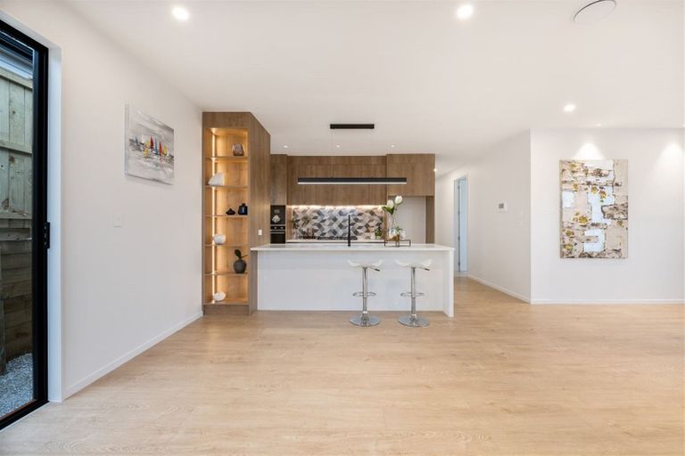Photo of property in 76 Tir Conaill Avenue, Flat Bush, Auckland, 2019