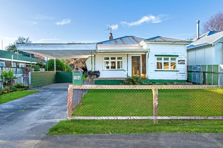 Photo of property in 104 Iranui Road, Inner Kaiti, Gisborne, 4010