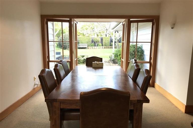 Photo of property in 5 Cameron Street, Takapuna, Auckland, 0622