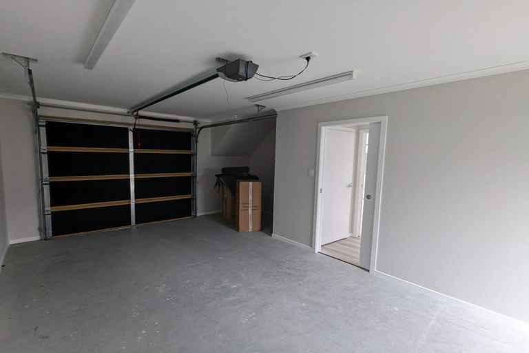 Photo of property in 15 Castletown Street, Wallaceville, Upper Hutt, 5018