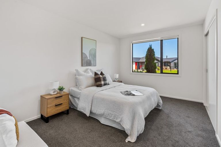 Photo of property in 12 Mellay Mews, Mosgiel, 9024