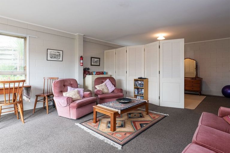 Photo of property in 26 Realm Place, Massey, Auckland, 0614