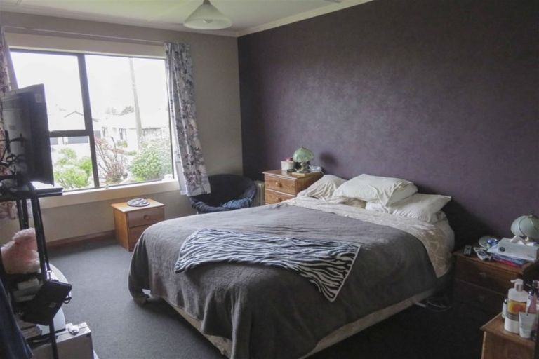 Photo of property in 96 Stobo Street, Grasmere, Invercargill, 9810