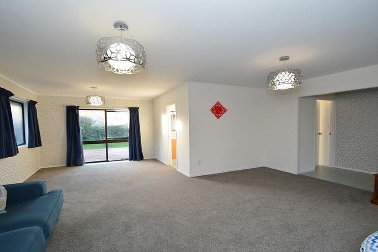 Photo of property in 1/25 Millhouse Drive, Northpark, Auckland, 2013