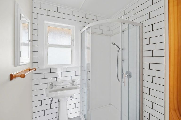 Photo of property in 15b Roosevelt Street, Levin, 5510