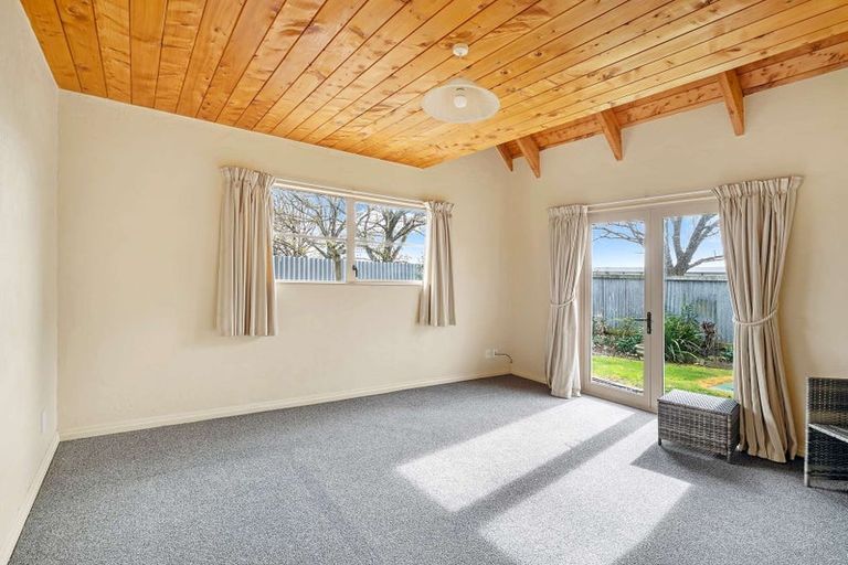 Photo of property in 8 Rosedale Place, Levin, 5510