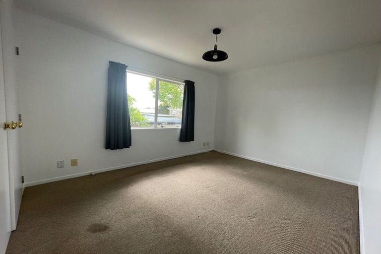 Photo of property in 1/32 Abercrombie Street, Howick, Auckland, 2014