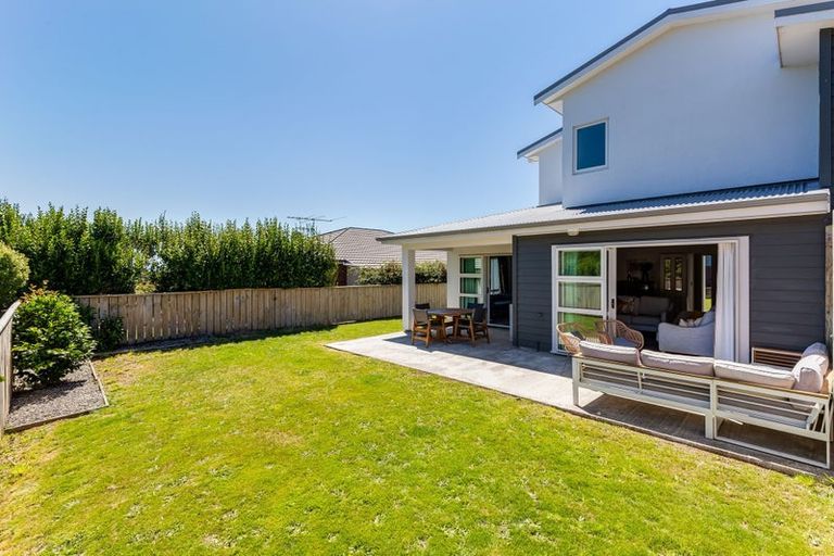 Photo of property in 31 Aspiring Terrace, Aotea, Porirua, 5024