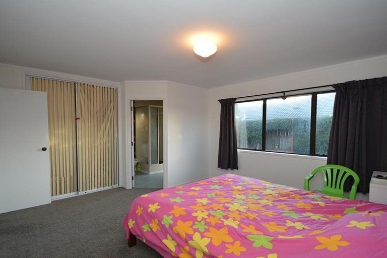 Photo of property in 1/25 Millhouse Drive, Northpark, Auckland, 2013