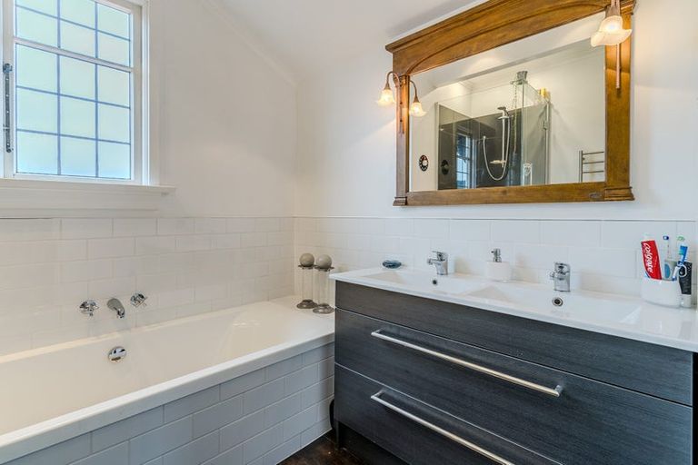 Photo of property in 30 Ings Avenue, Saint Clair, Dunedin, 9012