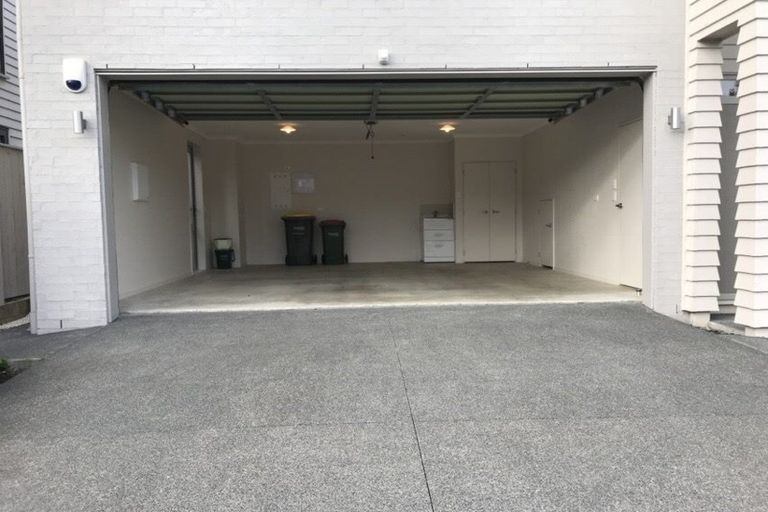 Photo of property in 4 Costa Viva Crescent, Karaka, Papakura, 2113