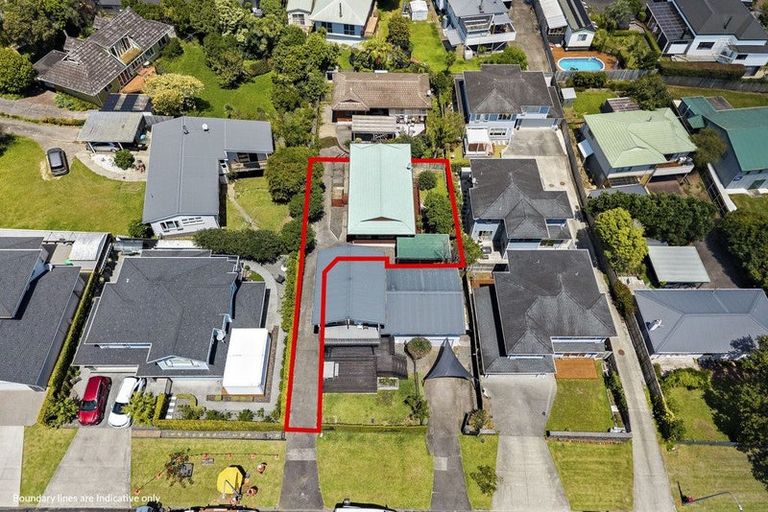 Photo of property in 2/4 Gibraltar Street, Howick, Auckland, 2014