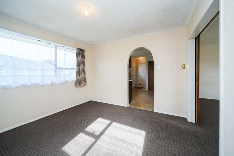 Photo of property in 21 Chadwick Place, Highbury, Palmerston North, 4412
