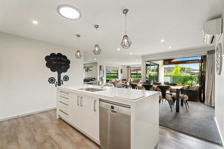 Photo of property in 1 Finch Street, Albert Town, Wanaka, 9305