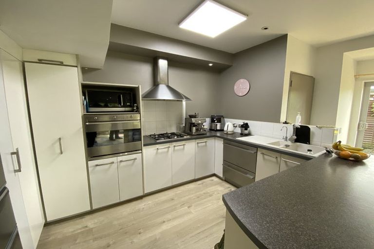 Photo of property in 78 Gunner Drive, Te Atatu Peninsula, Auckland, 0610