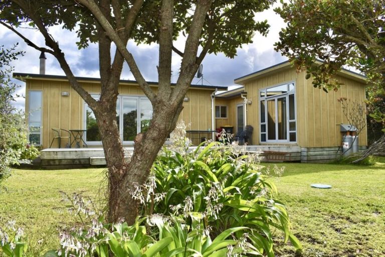 Photo of property in 5 Brendan Drive, Te Horo Beach, Otaki, 5581