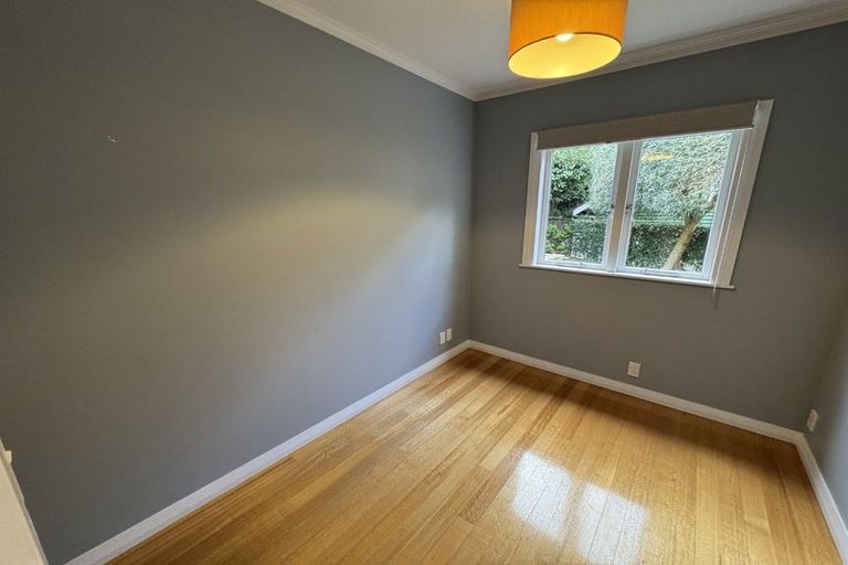 Photo of property in 29 Maida Vale Road, Roseneath, Wellington, 6011