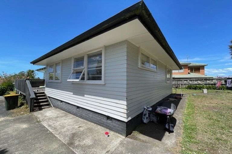 Photo of property in 10 Dolbear Street, Titirangi, Auckland, 0604