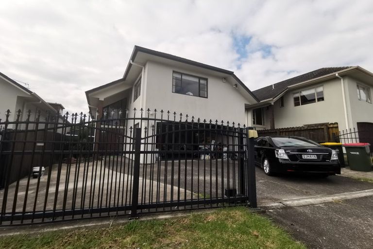 Photo of property in 2a Dapple Place, Flat Bush, Auckland, 2019