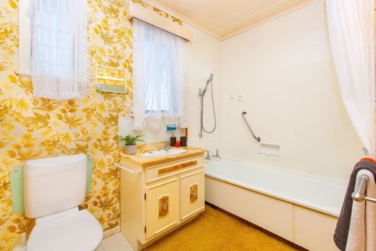 Photo of property in 31 Lily Street, Raglan, 3225