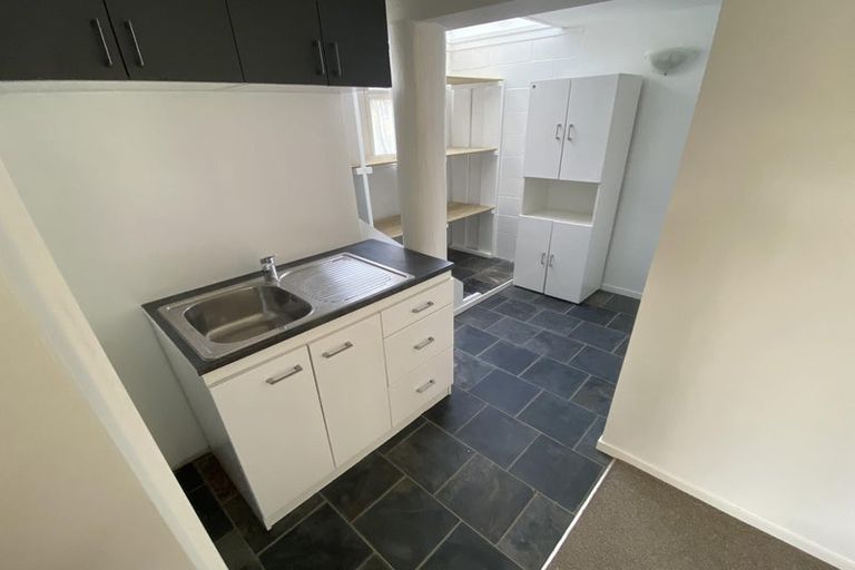 Photo of property in 20 Marina View Drive, West Harbour, Auckland, 0618