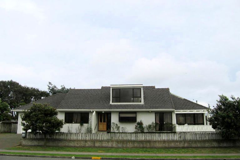 Photo of property in 284 Manly Street, Paraparaumu Beach, Paraparaumu, 5032
