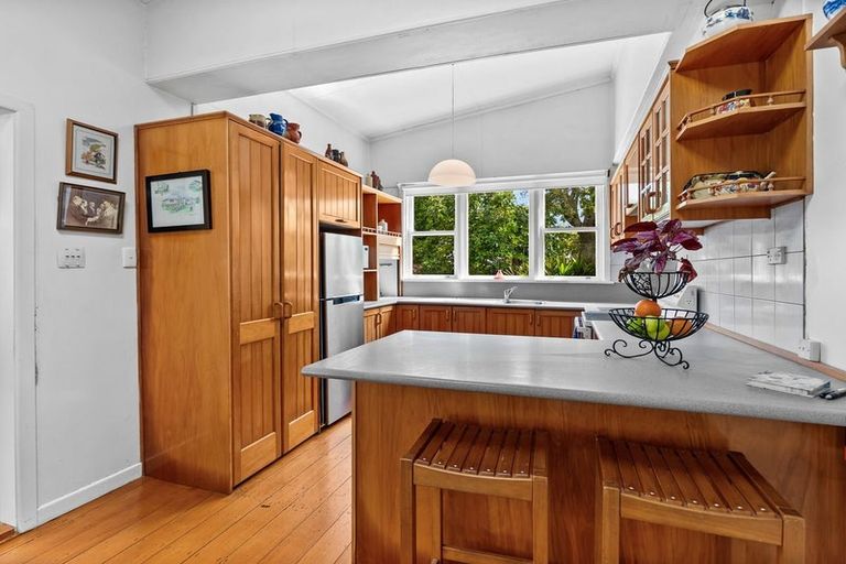 Photo of property in 12 Grey Street, Regent, Whangarei, 0112