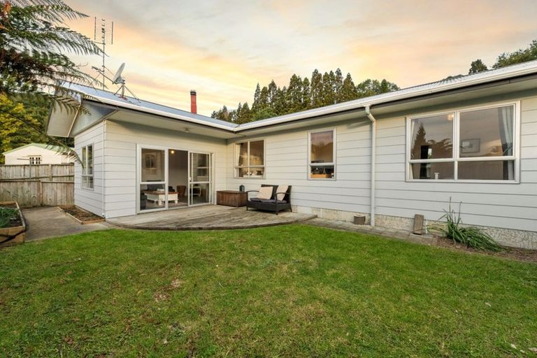 Photo of property in 28 Dingadee Street, Welcome Bay, Tauranga, 3112