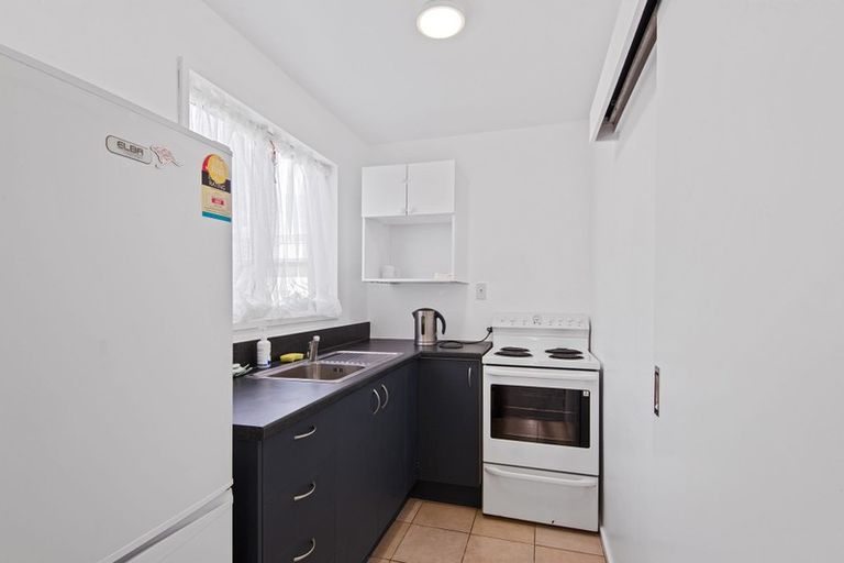 Photo of property in 4/14 Peer Street, Upper Riccarton, Christchurch, 8041