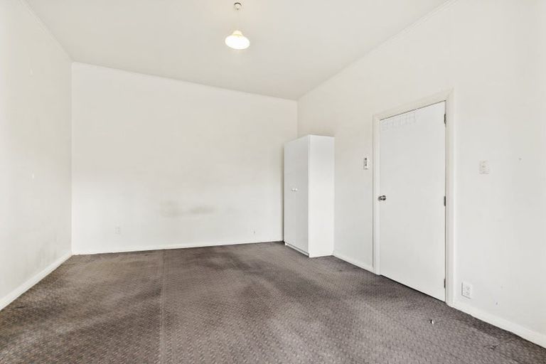 Photo of property in 2/17 Hall Street, Newtown, Wellington, 6021