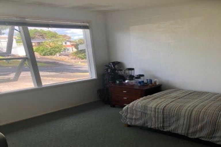 Photo of property in 1/1 Dell Way, Bucklands Beach, Auckland, 2014