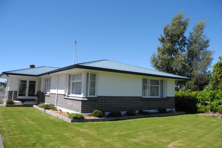 Photo of property in 42 Parsonage Road, Waimate, 7924