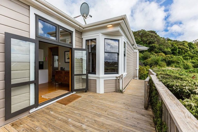 Photo of property in 37 Reuben Avenue, Brooklyn, Wellington, 6021