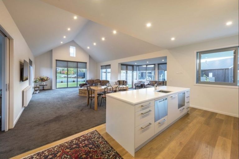 Photo of property in 1 Parkview Street, Wanaka, 9382